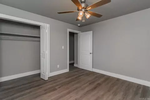 Bedroom - 11264 Maple Grove Ln, Trumann, AR 72472 photo 4 of 6