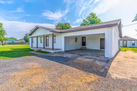 Exterior - 11264 Maple Grove Ln, Trumann, AR 72472 photo 2 of 8