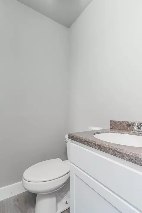 Bath - 11264 Maple Grove Ln, Trumann, AR 72472 photo 1 of 3