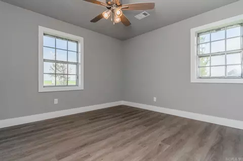 Bedroom - 11264 Maple Grove Ln, Trumann, AR 72472 photo 3 of 6