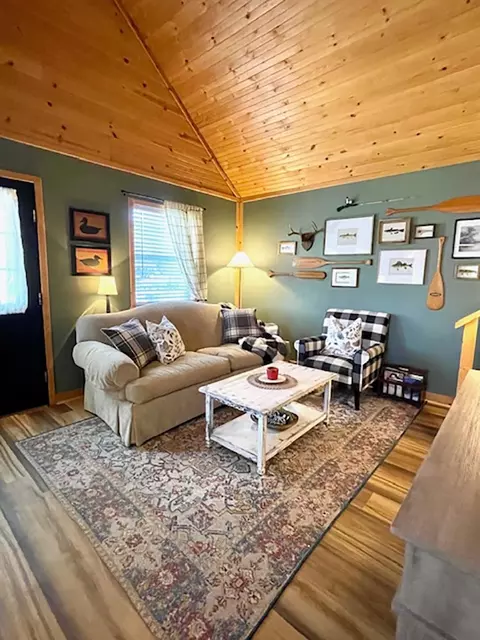 Living - 89 E B E Valley Dr, Hardy, AR 72542 photo 2 of 7