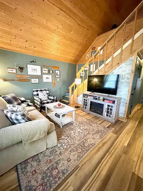 Living - 89 E B E Valley Dr, Hardy, AR 72542 photo 1 of 7
