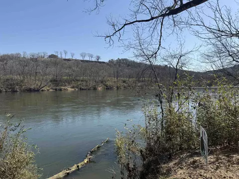929 Mcphearson Ter, Calico Rock, AR 72519