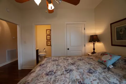Bedroom - 1401 E Main St, Cabot, AR 72023 photo 6 of 7