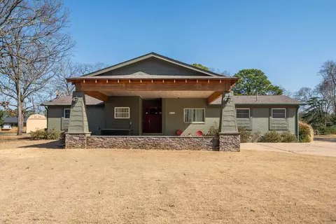 402 Caroline Acres Pt, Hot Springs National Park, AR 71913