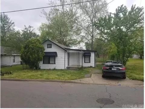 4221 Rogers St, North Little Rock, AR 72117