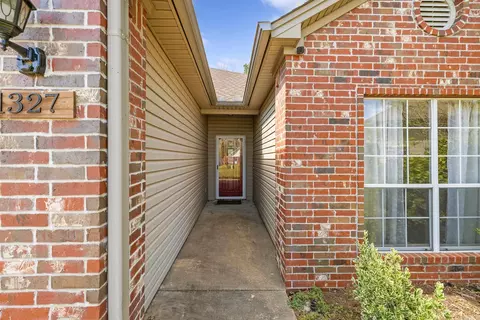 1327 Overview Cv, Benton, AR 72015 photo 3