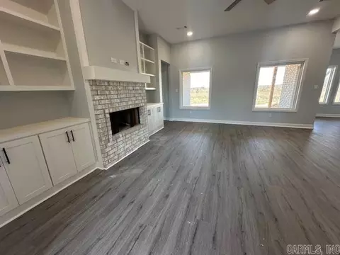 1072 Duke Dr, Bauxite, AR 72011 photo 6