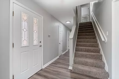 Entry Way - 25 Neal St, Bryant, AR 72022 photo 5 of 7