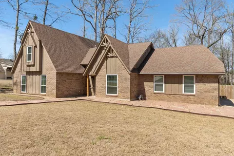 Exterior - 25 Neal St, Bryant, AR 72022 photo 4 of 9