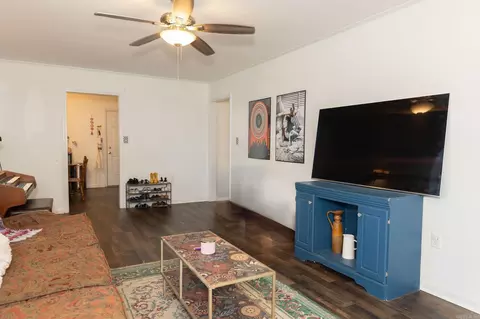 202 Crouch, Benton, AR 72019 photo 9