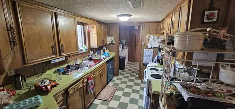 Kitchen - 6759 Sorrells Rd, Pine Bluff, AR 71603 photo 1 of 1