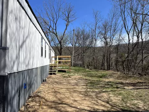 205 Oak St, Marshall, AR 72650 photo 5