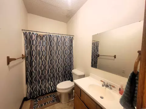 Bath - 6901 Camden Cutoff, Pine Bluff, AR 71603 photo 2 of 3