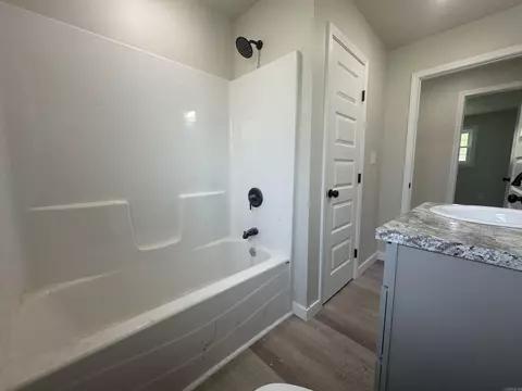 Bath - 108 Arnold Rd, Corning, AR 72422 photo 2 of 2