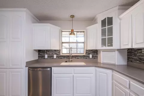 1502 Hickory Dr, Bryant, AR 72019 photo 15