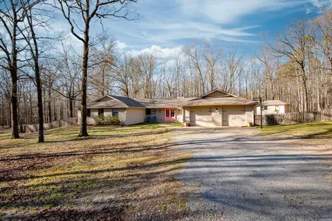 1502 Hickory Dr, Bryant, AR 72019 photo 2