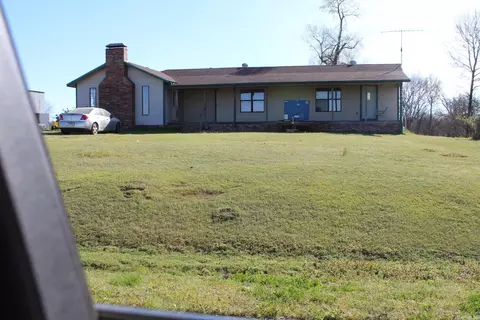 804 808 Old Center Point Rd, Nashville, AR 71852