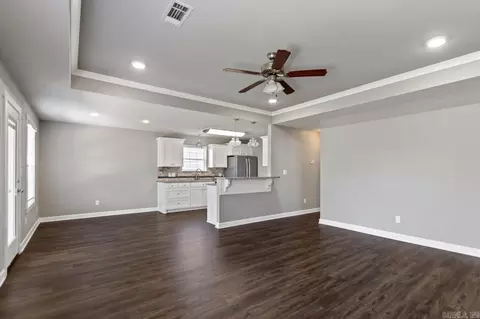 403 Carriage Dr, Benton, AR 72015 photo 5