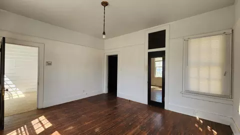 Bedroom - 812-814 W 5th Ave, Pine Bluff, AR 71601 photo 2 of 4