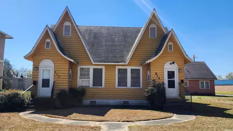 Exterior - 812-814 W 5th Ave, Pine Bluff, AR 71601 photo 1 of 5