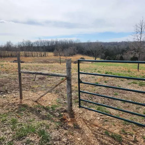 861 354 Hwy, Ash Flat, AR 72513 photo 2