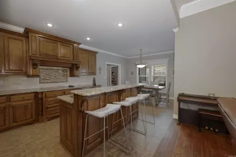 Kitchen - 11039 Stonehill Dr, Alexander, AR 72002 photo 2 of 4