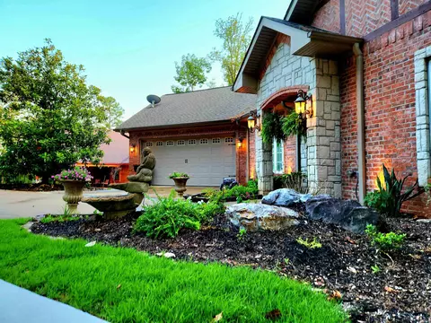 32 La Palabra Way, Hot Springs Village, AR 71909