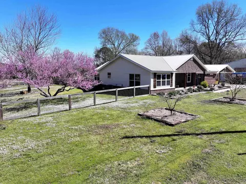 Exterior - 9808 Crossroads, Benton, AR 72019 photo 13 of 15