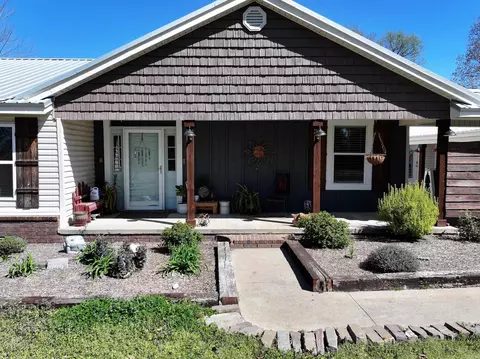 Exterior - 9808 Crossroads, Benton, AR 72019 photo 6 of 15