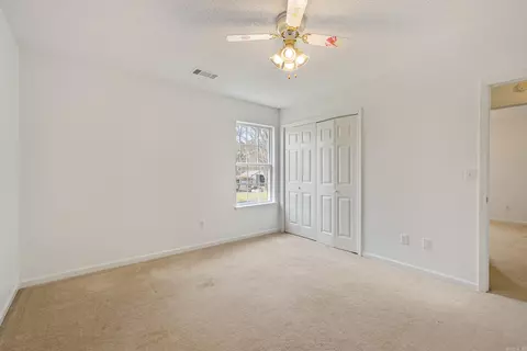 Bedroom - 474 Jo Lynn, Bauxite, AR 72011 photo 4 of 6
