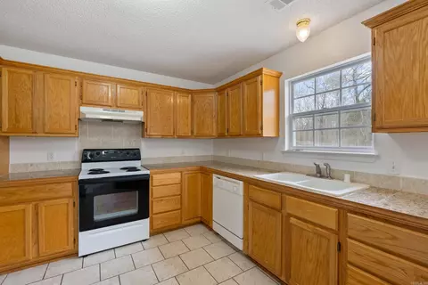 Kitchen - 474 Jo Lynn, Bauxite, AR 72011 photo 7 of 7