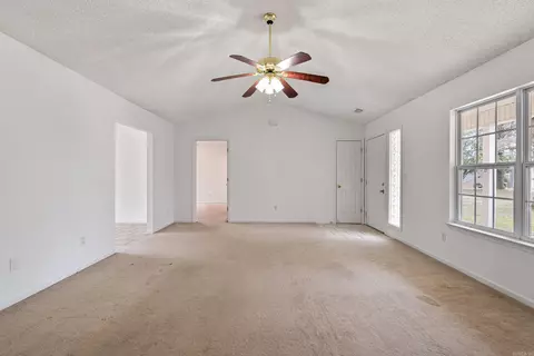 Living - 474 Jo Lynn, Bauxite, AR 72011 photo 4 of 5
