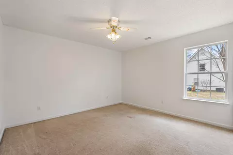 Bedroom - 474 Jo Lynn, Bauxite, AR 72011 photo 3 of 6