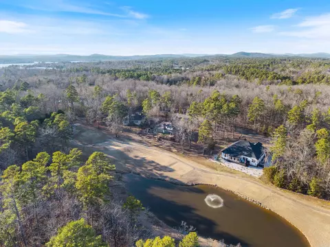 12 Fiero Ln, Hot Springs Village, AR 71909