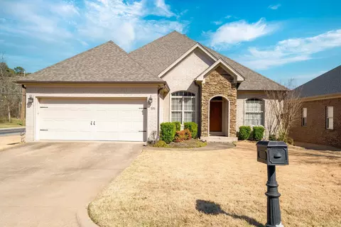 101 Kanis Creek Ln, Little Rock, AR 72210