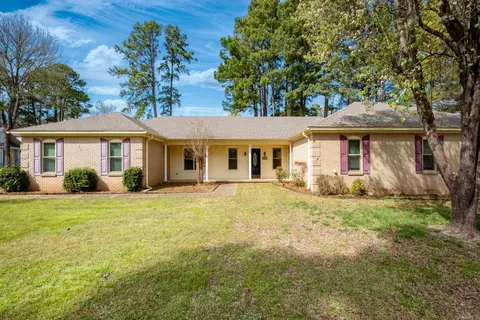 45 Laver Cir, Little Rock, AR 72210