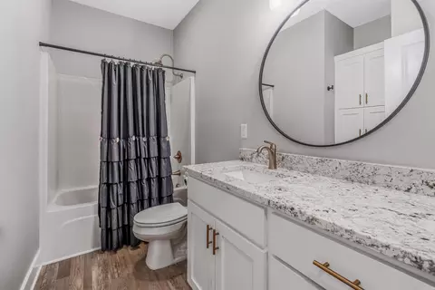 Bath - 11 Canten Cv, Greenbrier, AR 72058 photo 1 of 3