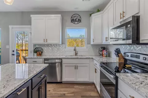 Kitchen - 11 Canten Cv, Greenbrier, AR 72058 photo 1 of 6