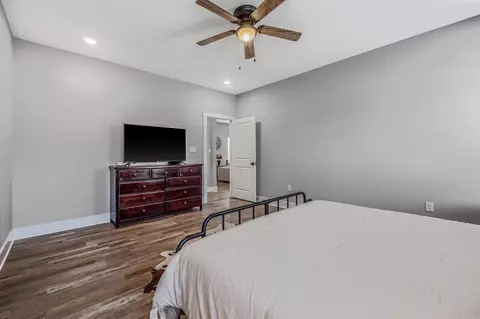 Bedroom - 11 Canten Cv, Greenbrier, AR 72058 photo 9 of 10