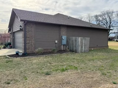 Exterior - 345 Bobwhite Cir, Lonoke, AR 72086 photo 2 of 3