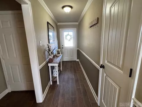 Entry Way - 345 Bobwhite Cir, Lonoke, AR 72086 photo 1 of 1
