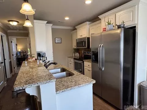 Kitchen - 345 Bobwhite Cir, Lonoke, AR 72086 photo 1 of 2