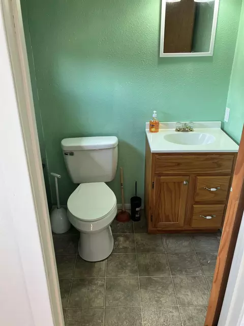 Bath - 117 E Miami St, Greenwood, AR 72936 photo 1 of 3
