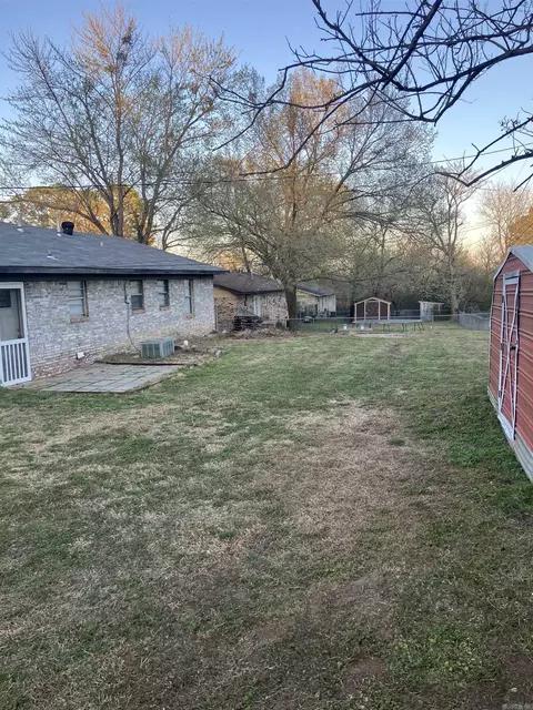 Exterior - 117 E Miami St, Greenwood, AR 72936 photo 3 of 4