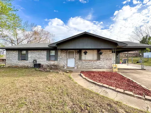 Exterior - 117 E Miami St, Greenwood, AR 72936 photo 1 of 4