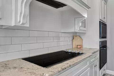 Kitchen - 6064 Lodestone Dr, Alexander, AR 72002 photo 3 of 3