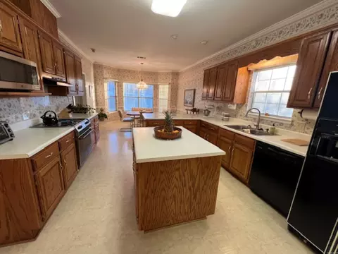 2006 Windsor Colony Dr, Pine Bluff, AR 71603 photo 4