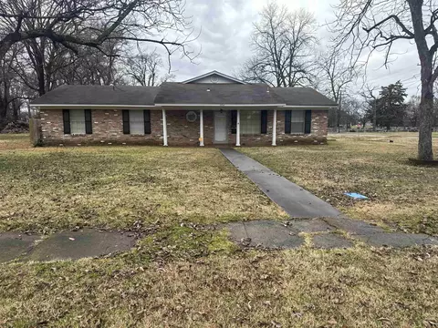 504 S Cokley, Lake Village, AR 71653