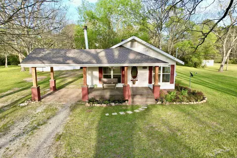Exterior - 2139 S Main St, Malvern, AR 72104 photo 2 of 7
